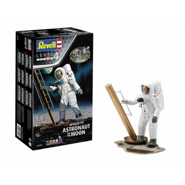 KIT PARA MONTAR REVELL BONECO APOLLO 11 ASTRONAUTA NA LUA 1/8 24 PEÇAS COMPLETO COM TINTAS COLA E PINCEL REV 03702